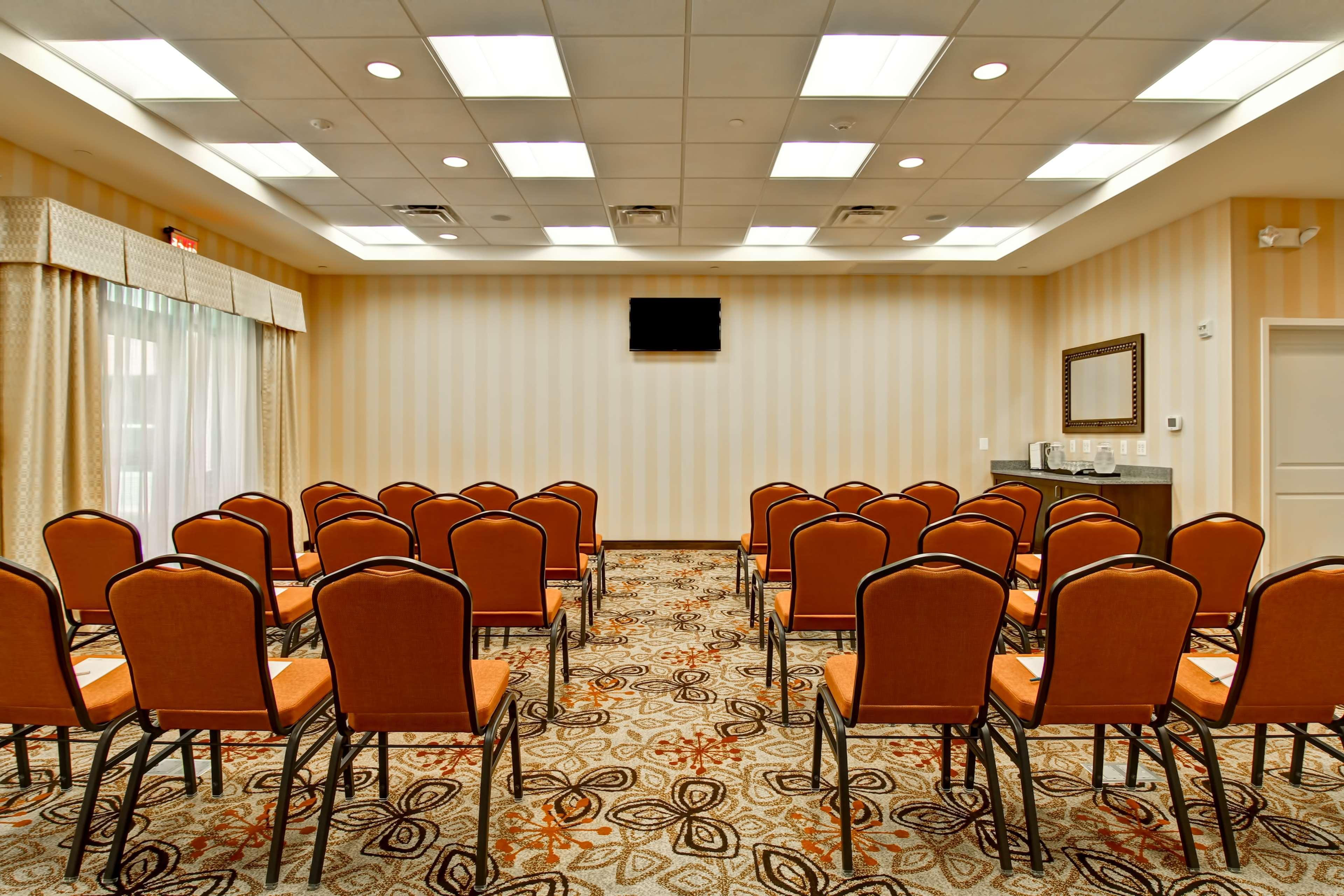 Homewood Suites By Hilton Woodbridge Exterior foto